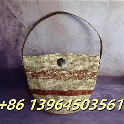 हाथ से बुने हुए कंधे रफिया बैग