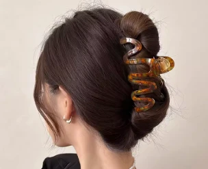 बड़े बाल पंजा क्लिप