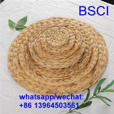प्राकृतिक बुने हुए प्लेसमेट्स सेट